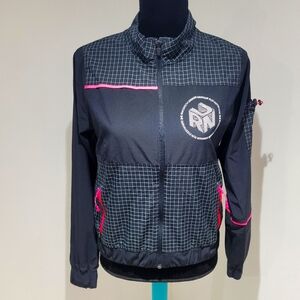Under Armour Run Anywhere Storm Jacket Size Large Black Electro Pink Windbreaker